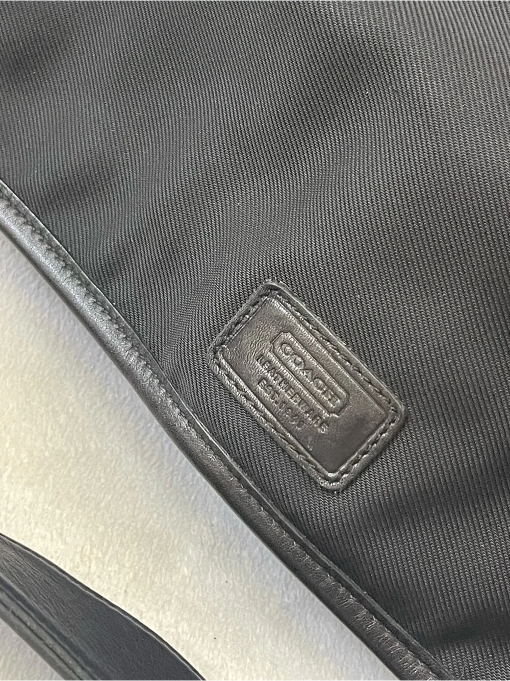 Coach classic messenger